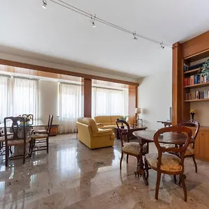  Apartment Getthekey Silvani